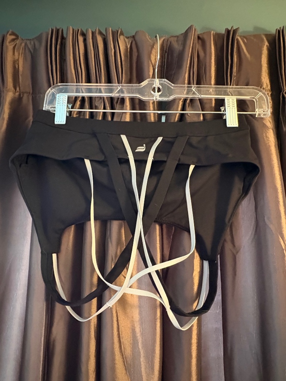2 Women’s Fabletics sports bras